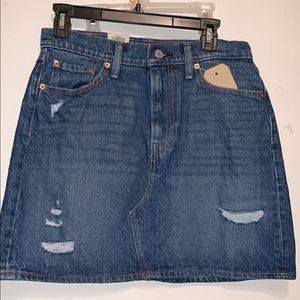 Levi’s skirt
